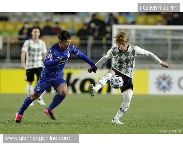 巴厘普山联迎战清化球队展现实力争夺胜利的精彩对决 巴厘普山联迎战清化球队展现实力争夺胜利的精彩对决